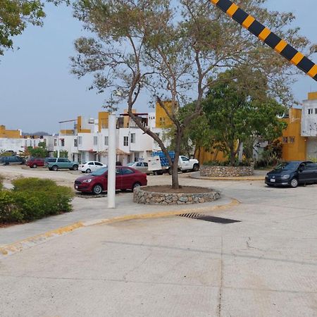 Relajacion Cercas Del Aeropuerto Villa Santa Maria Huatulco Exterior photo